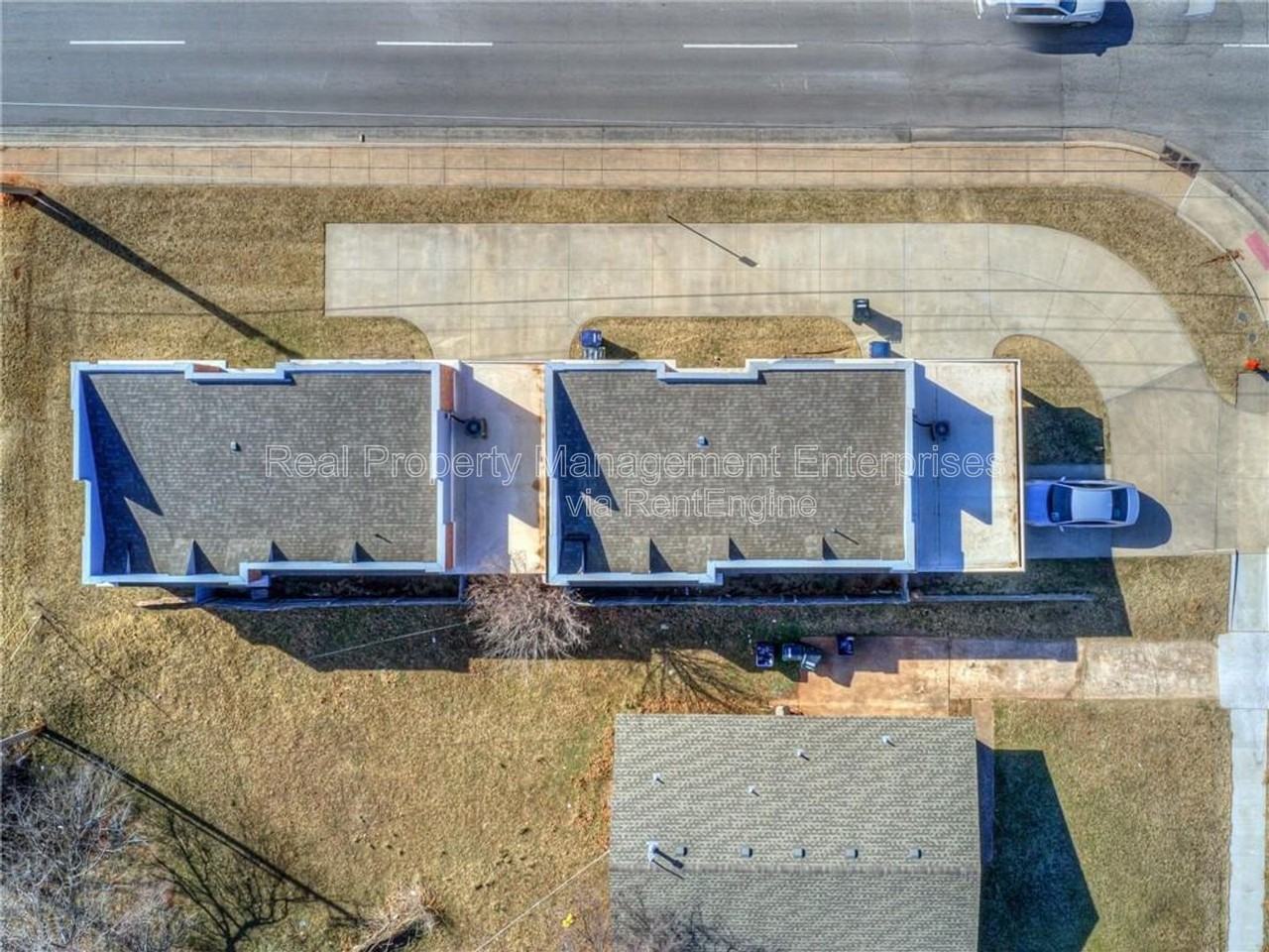 1300 Ne 10th St #B - Photo 6 of 10