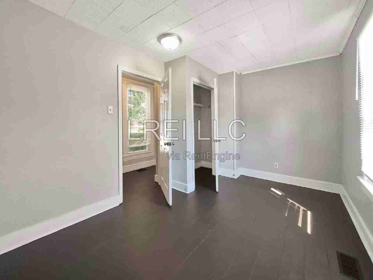 1546 S 30th St - Photo 3 of 12