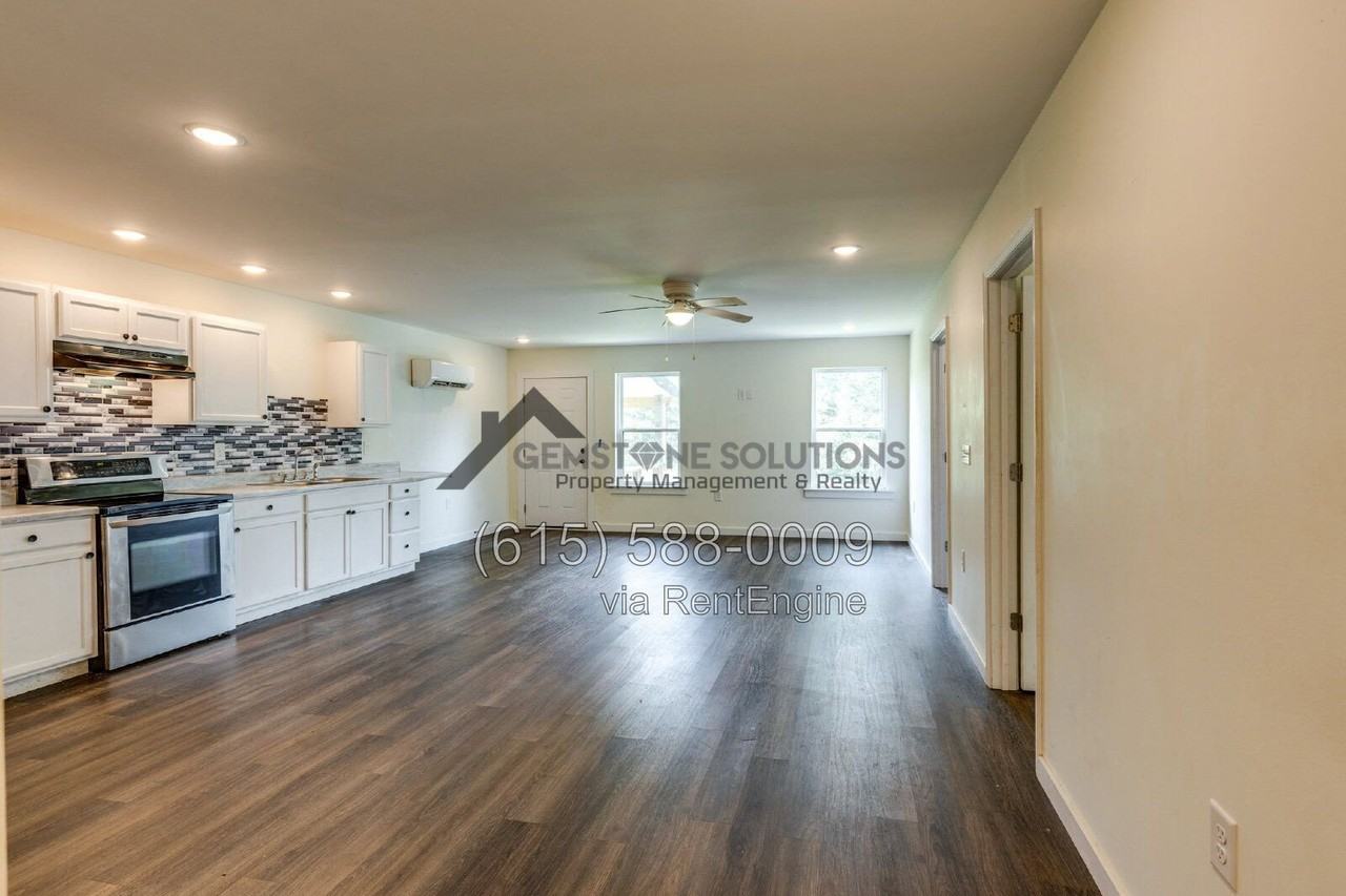 7123 Highway 100 - Photo 6 of 25