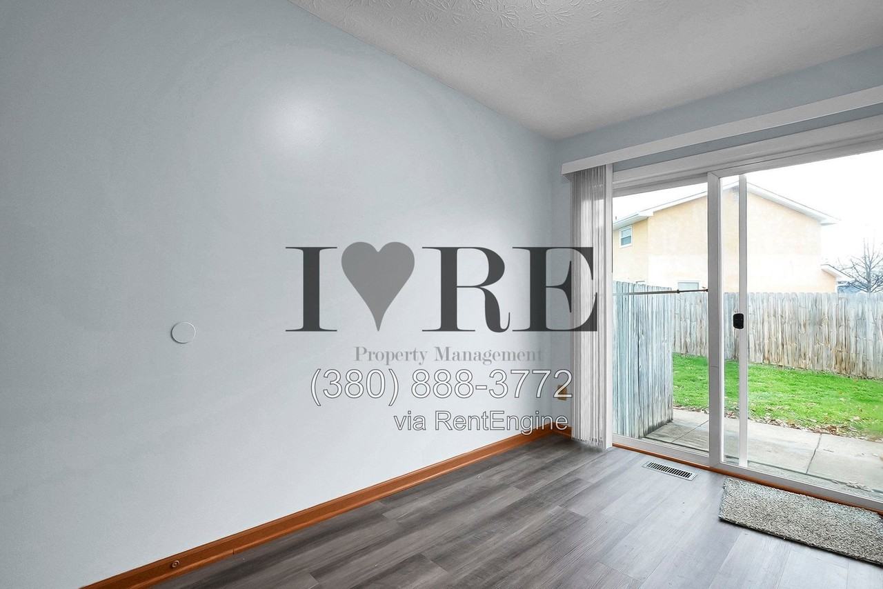 1724 Riverbend Rd - Photo 3 of 31