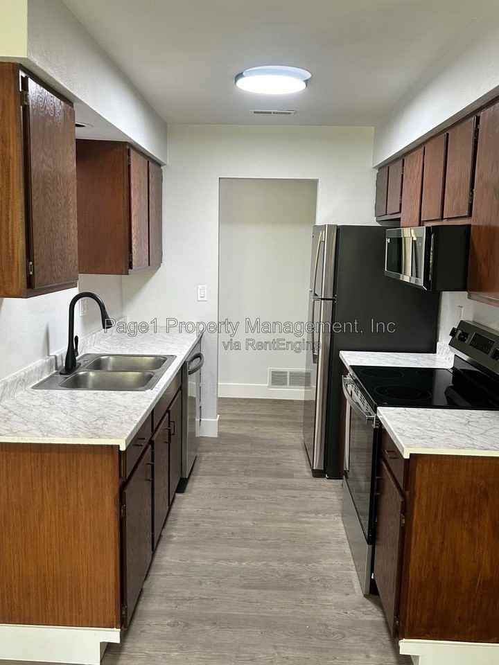 3809 Sage Dr #F - Photo 6 of 8