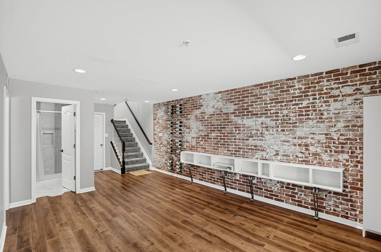 11468 Stockport Pl - Photo 2 of 17