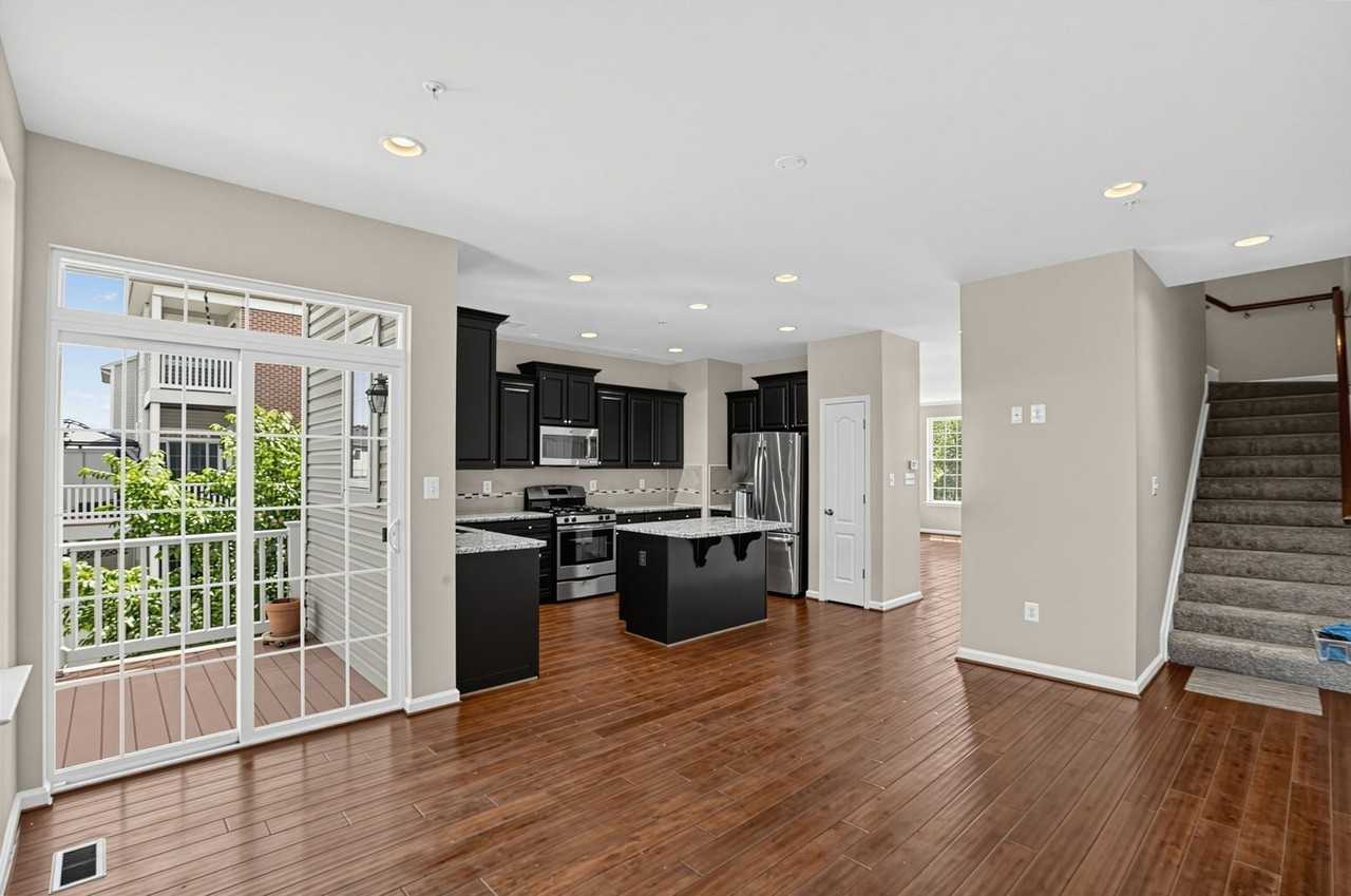 11468 Stockport Pl - Photo 4 of 17