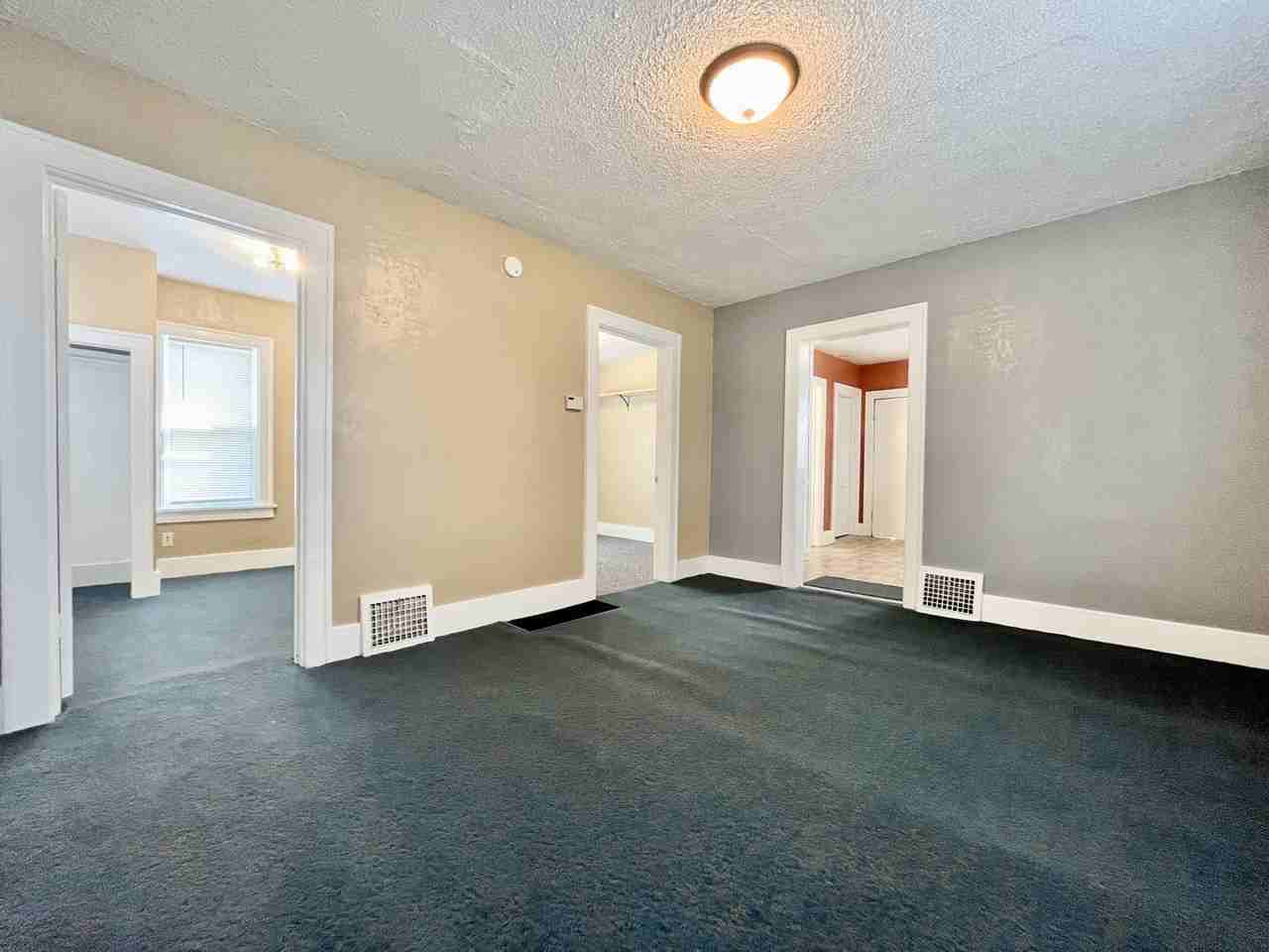 917 Amity Ave - Photo 5 of 19