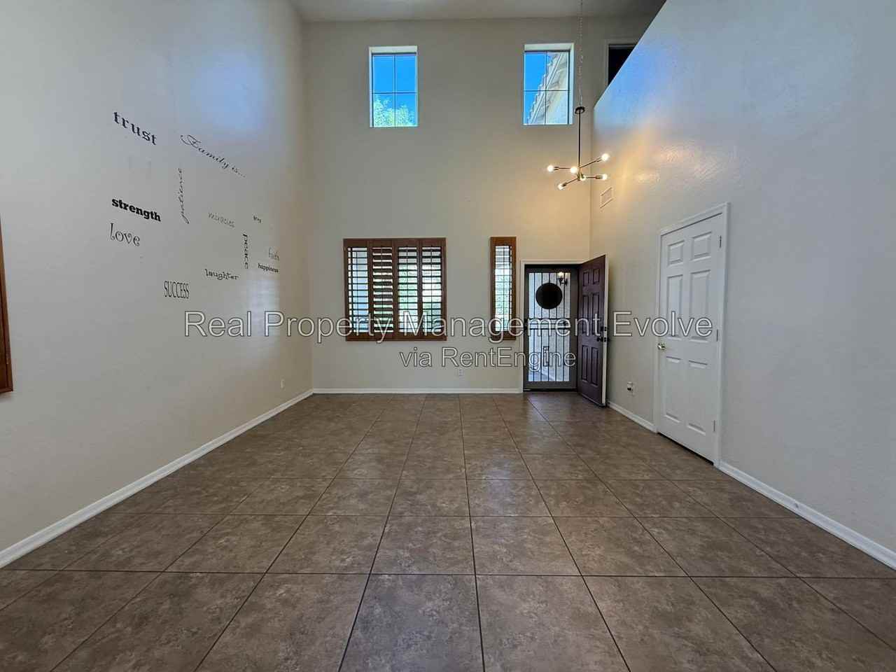 10141 W Hammond Ln - Photo 5 of 38