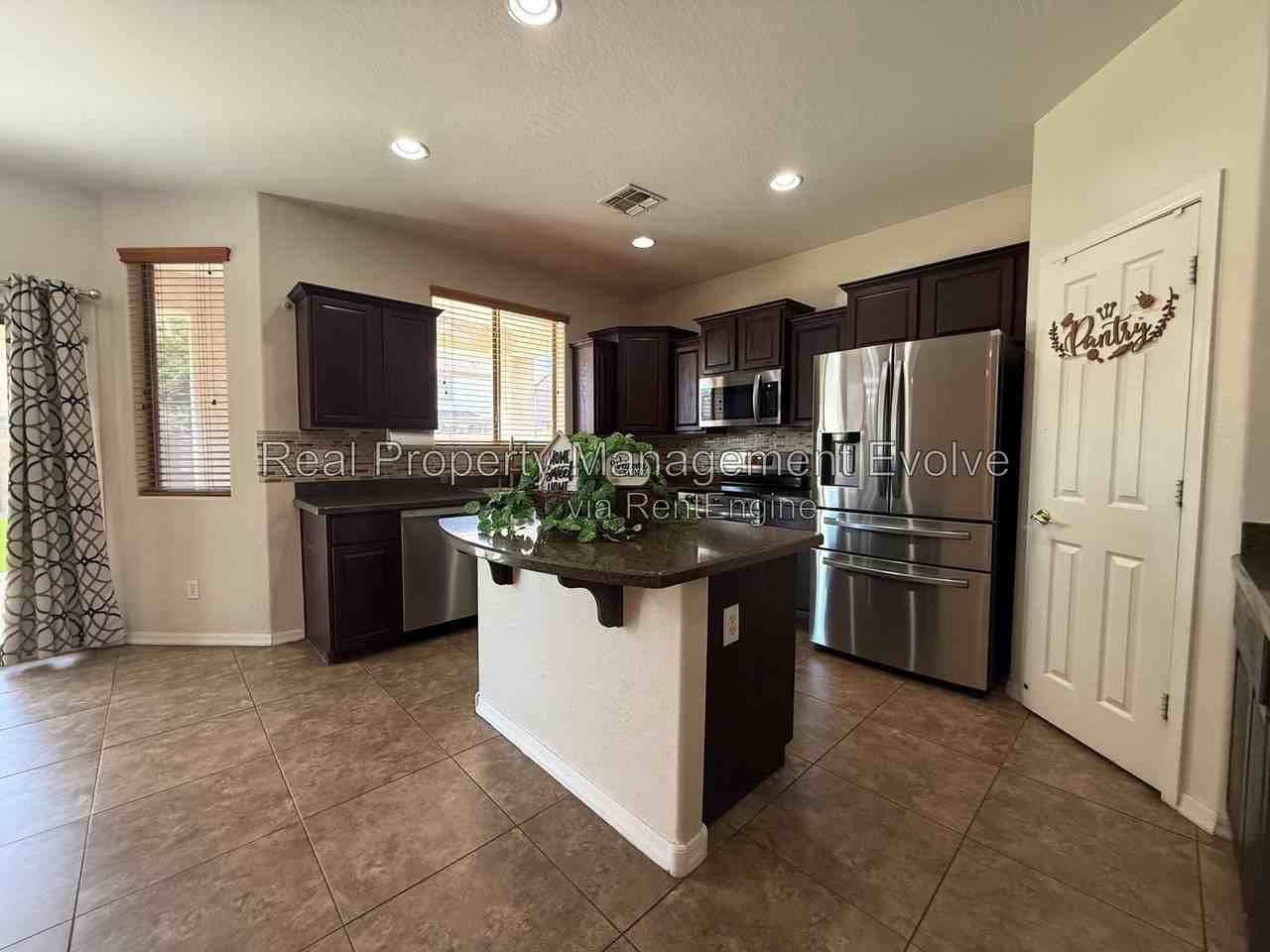 10141 W Hammond Ln - Photo 6 of 38