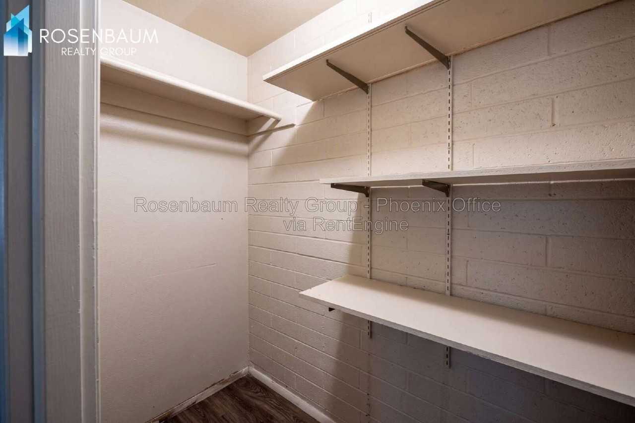 4487 E Wood St - Photo 5 of 11