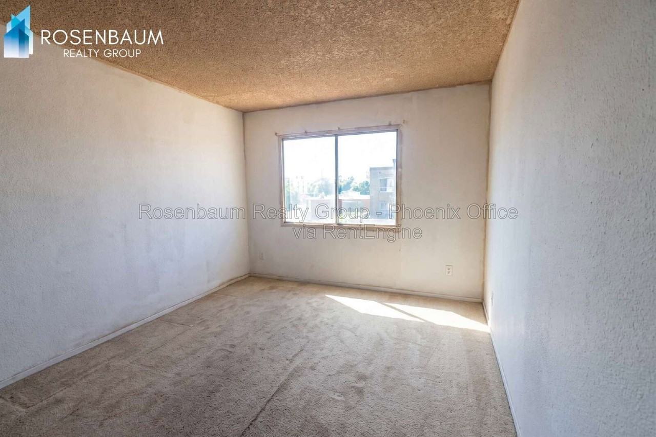 4487 E Wood St - Photo 6 of 11