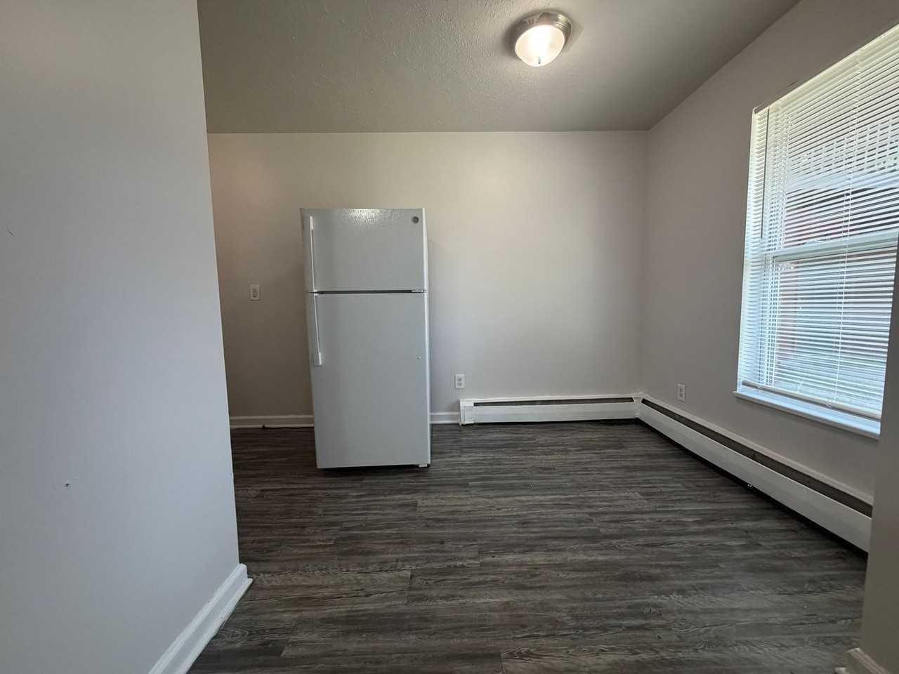 421 Poplar Level Ct #107 - Photo 6 of 10