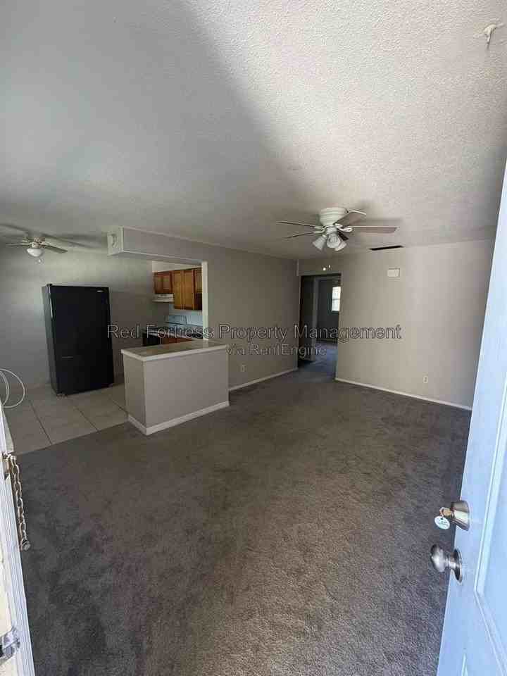 1942 Passaic Ave #8 - Photo 3 of 6