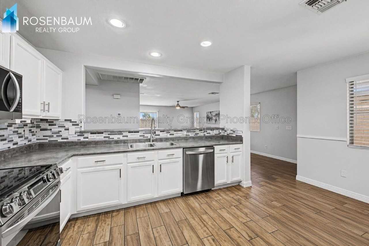 45047 W Bahia Dr - Photo 6 of 17