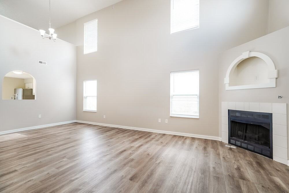 4880 Grimm Dr - Photo 4 of 17