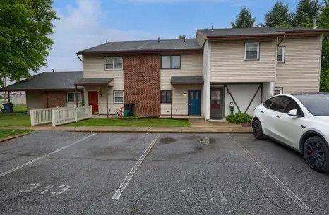 341 Greenland Dr - Photo 2 of 26