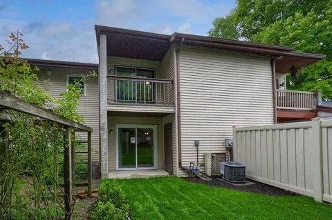 341 Greenland Dr - Photo 3 of 26
