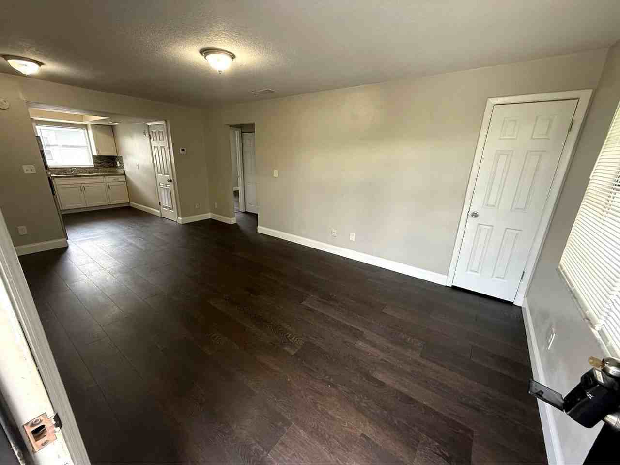 7004 S Kissimmee St - Photo 4 of 9