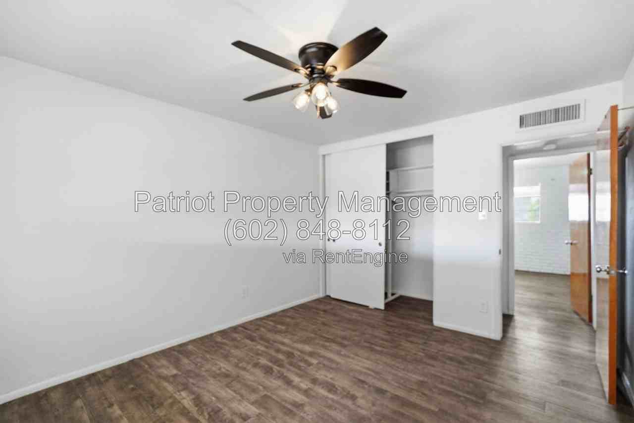 4232 W Keim Dr - Photo 7 of 32