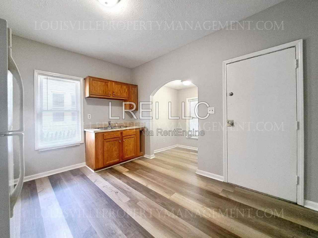 2215 7th Street Rd - Photo 6 of 10