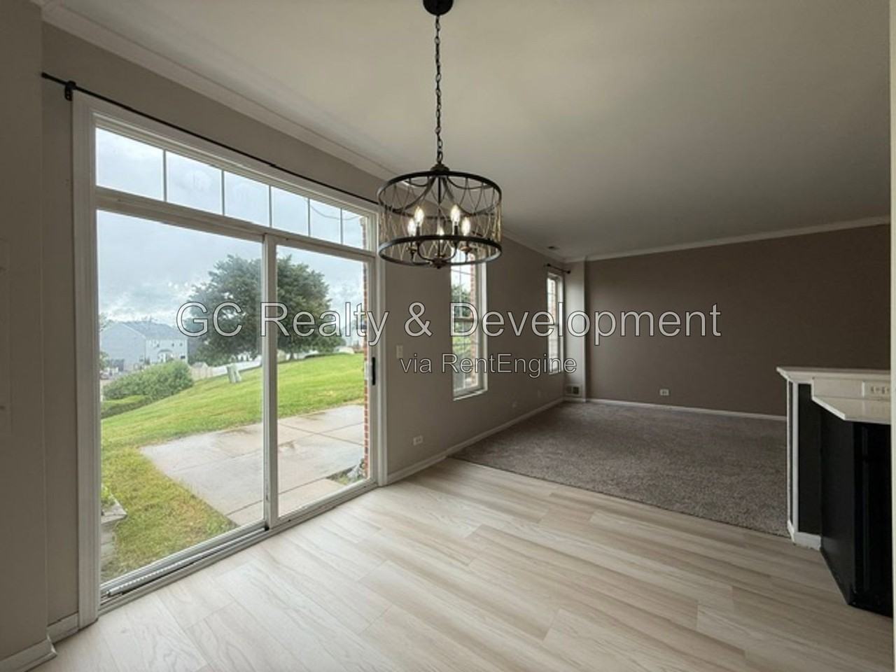1033 Heron Cir - Photo 7 of 22