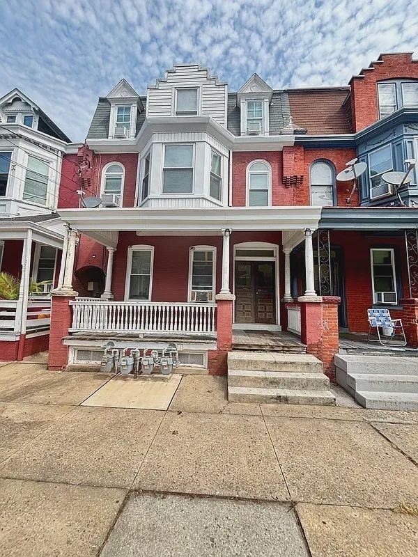 227 E Clay St #3 - Photo 2 of 17