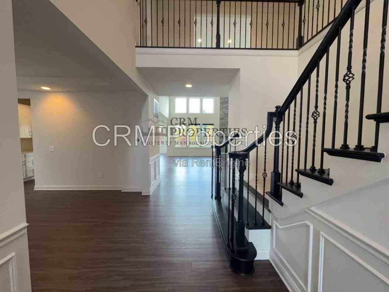 411 Heritage Terrace Ln - Photo 4 of 45