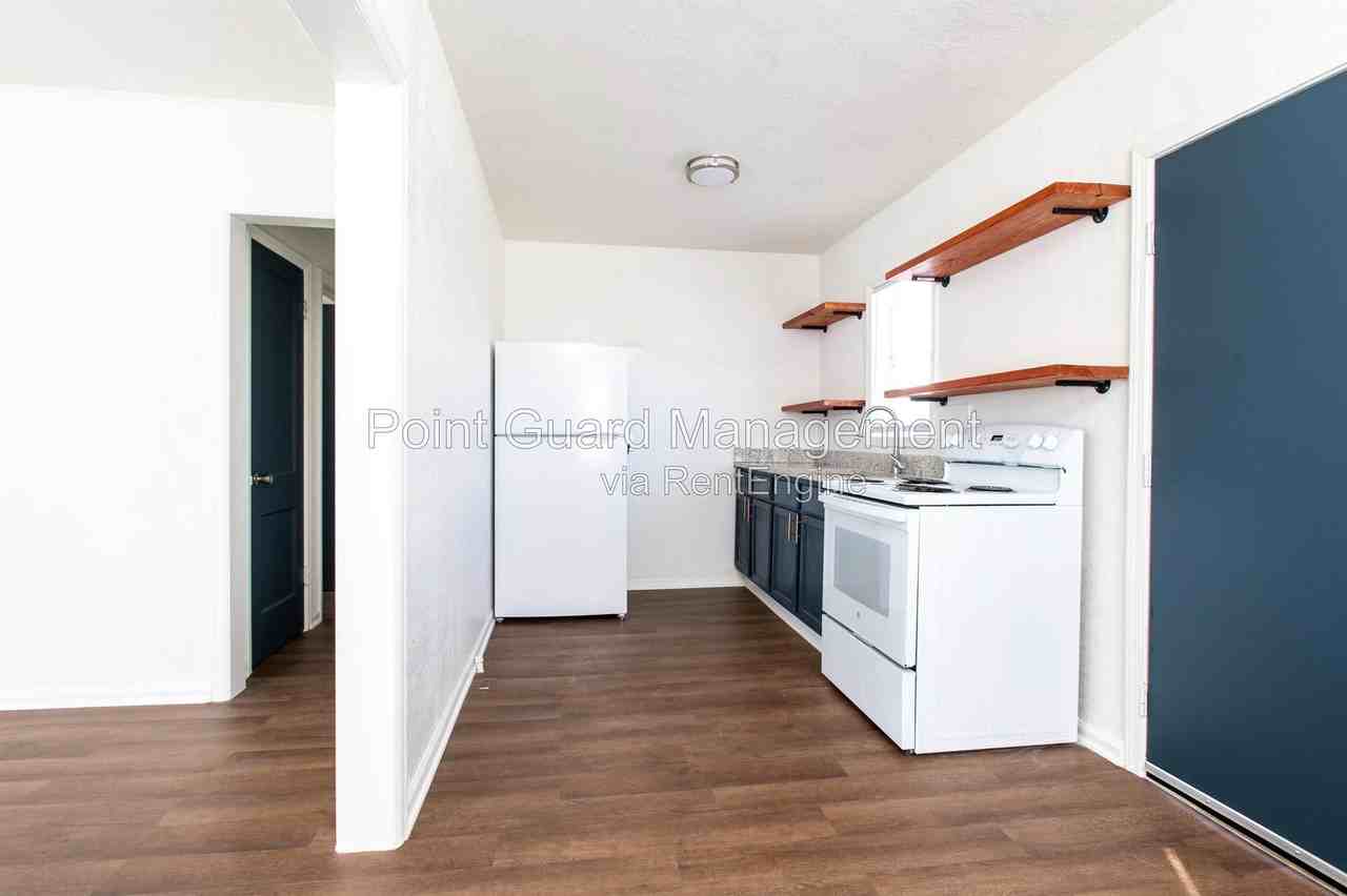 761 S Beverly Dr #761B - Photo 7 of 19