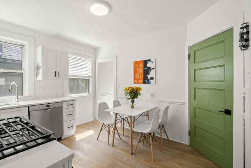 1 Bed / 1 Bath Apartment in Jamaica Plain - Photo 4 of 20