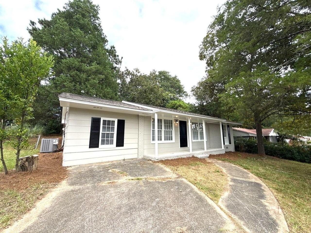 5805 Blueridge Dr - Photo 2 of 14