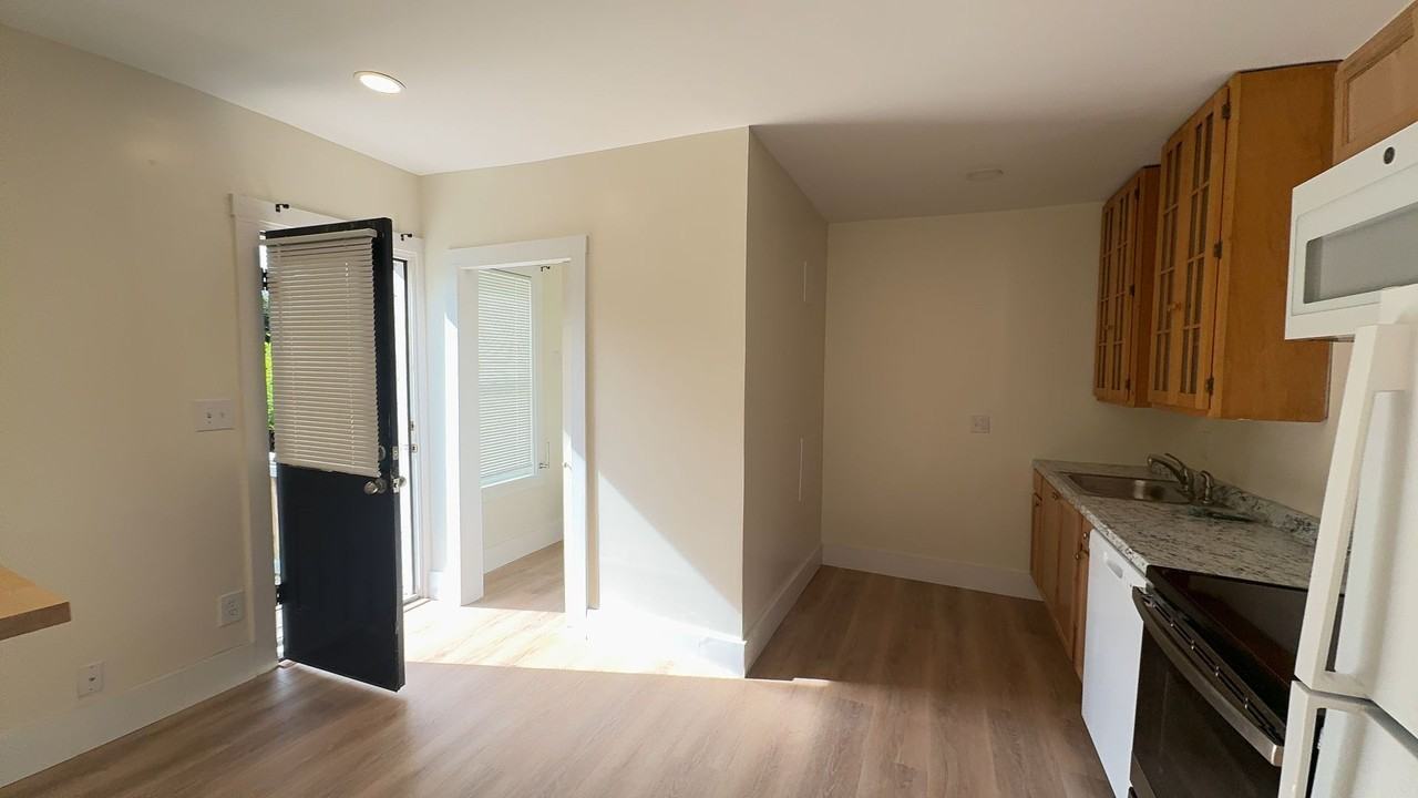 8 Union St. - Photo 2 of 31