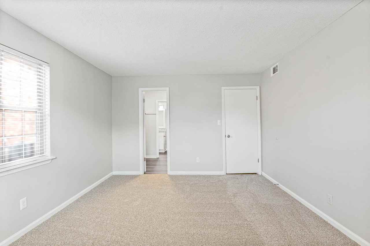 Rocky Creek Apartments - Photo 6 of 27
