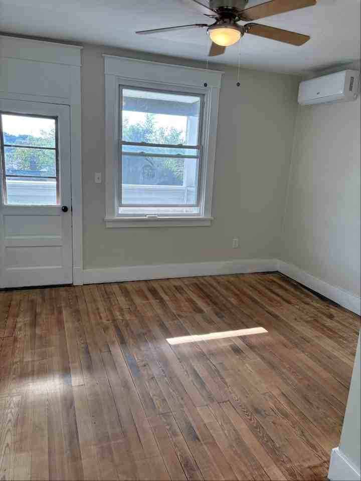 1100 13th St #2UPPERFLS - Photo 6 of 12