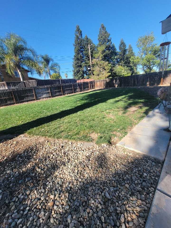 8249 Oahu Dr - Photo 2 of 7