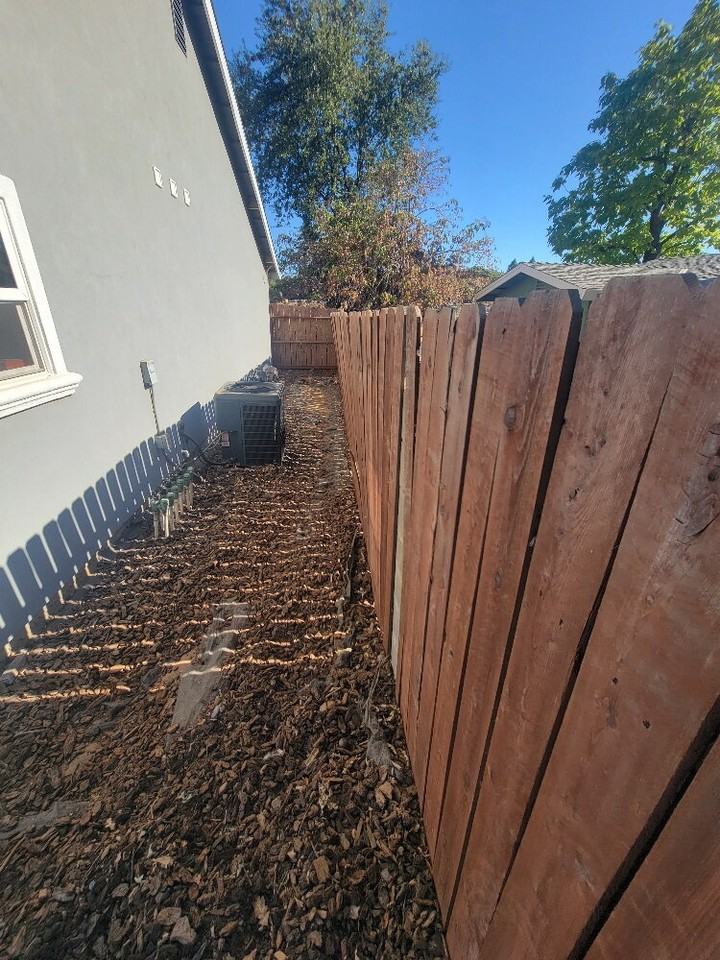 8249 Oahu Dr - Photo 5 of 7