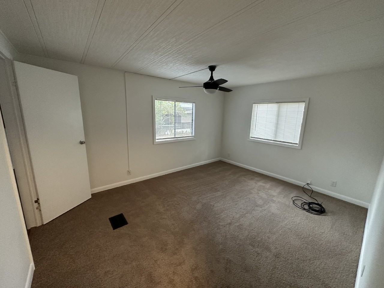 5444 Jericho Ave - Photo 4 of 10