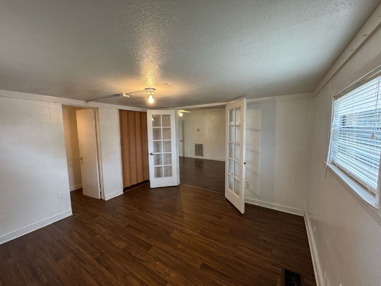 5608 Old Highway 37 - Photo 2 of 12