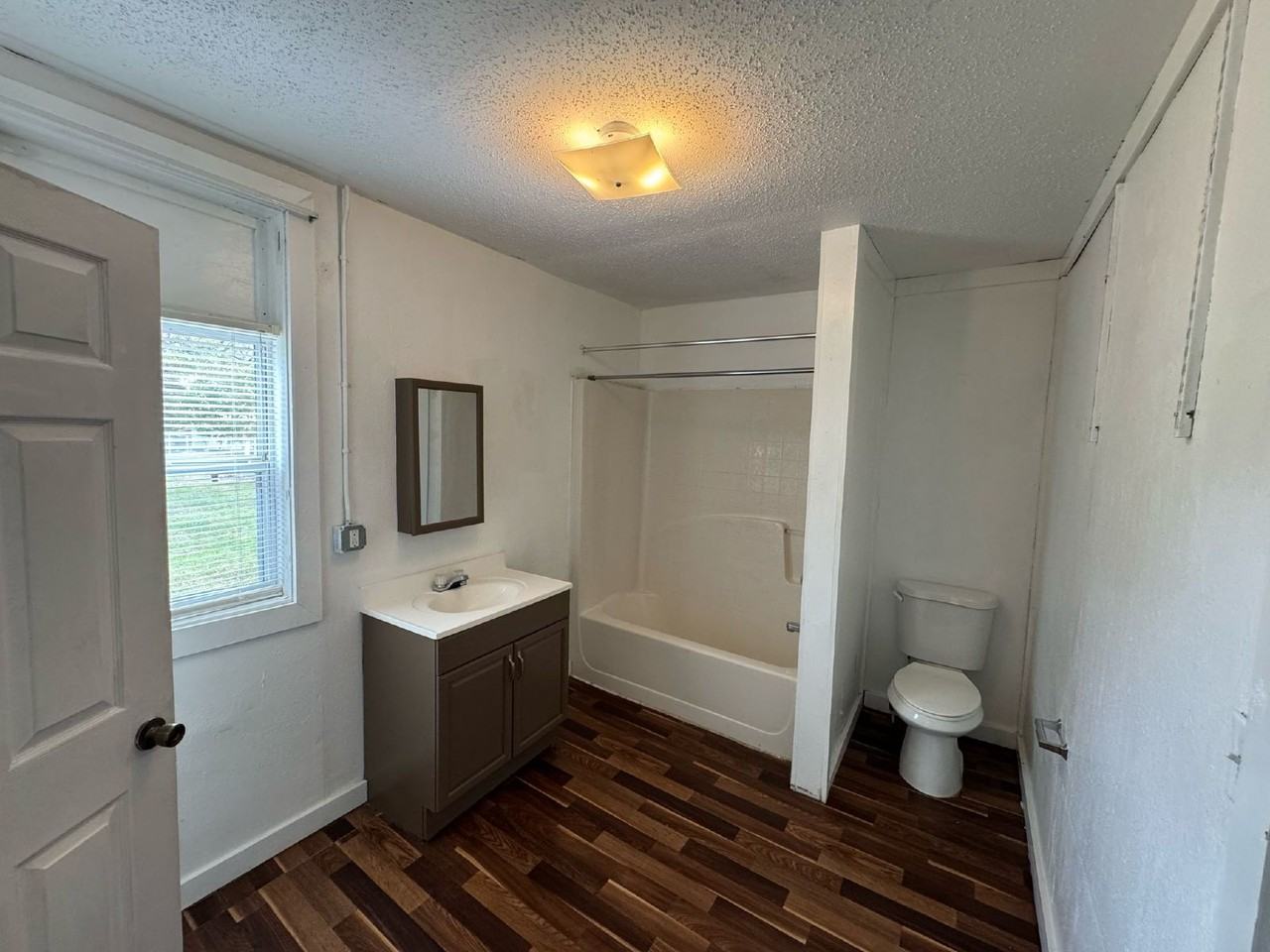 5608 Old Highway 37 - Photo 6 of 12