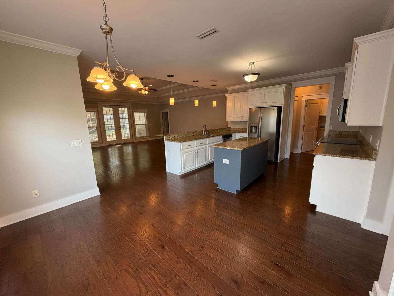 120 Prestwick Dr - Photo 3 of 27