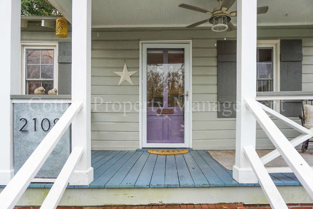 2108 Barnett Ave - Photo 3 of 21