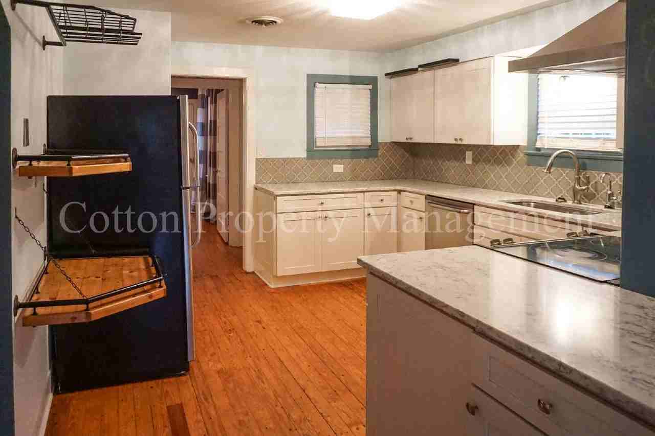 2108 Barnett Ave - Photo 7 of 21