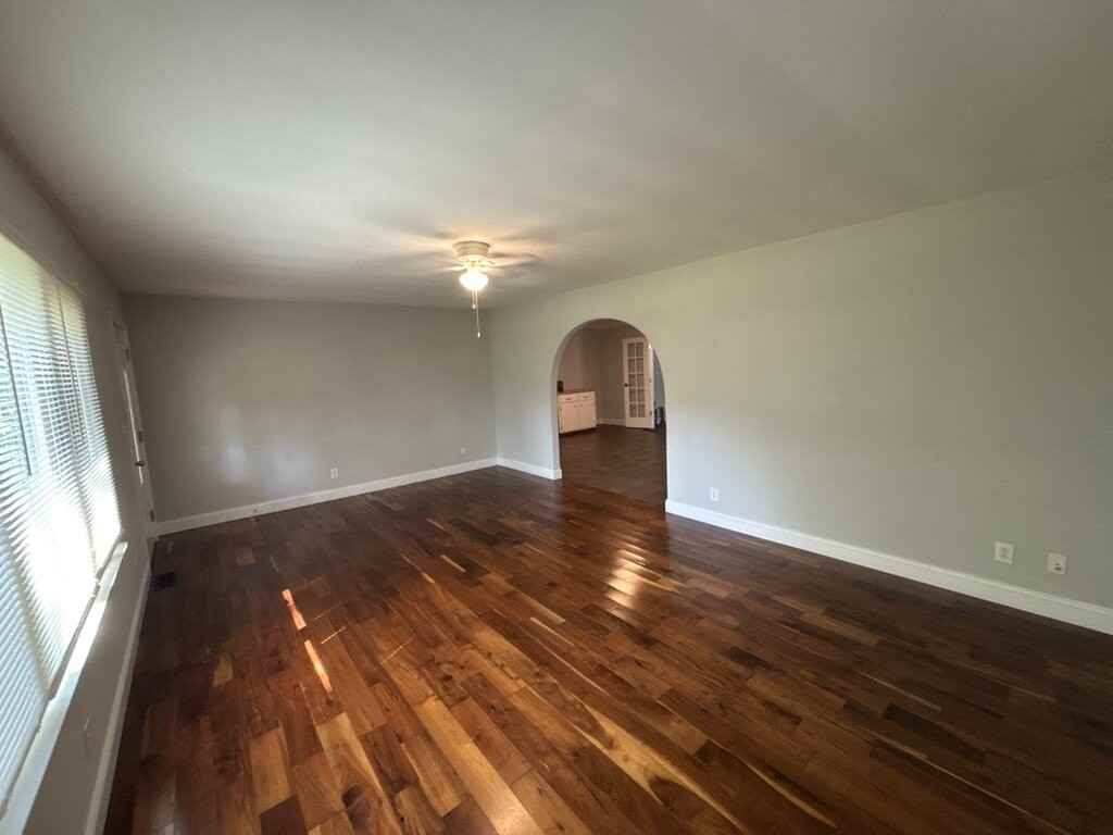 2195 Sharon Ave - Photo 6 of 50
