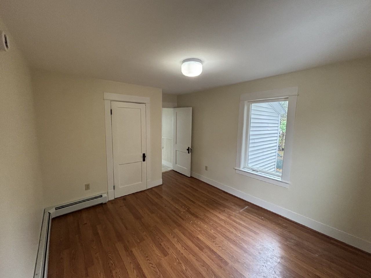 142 Emery St #B - Photo 4 of 10