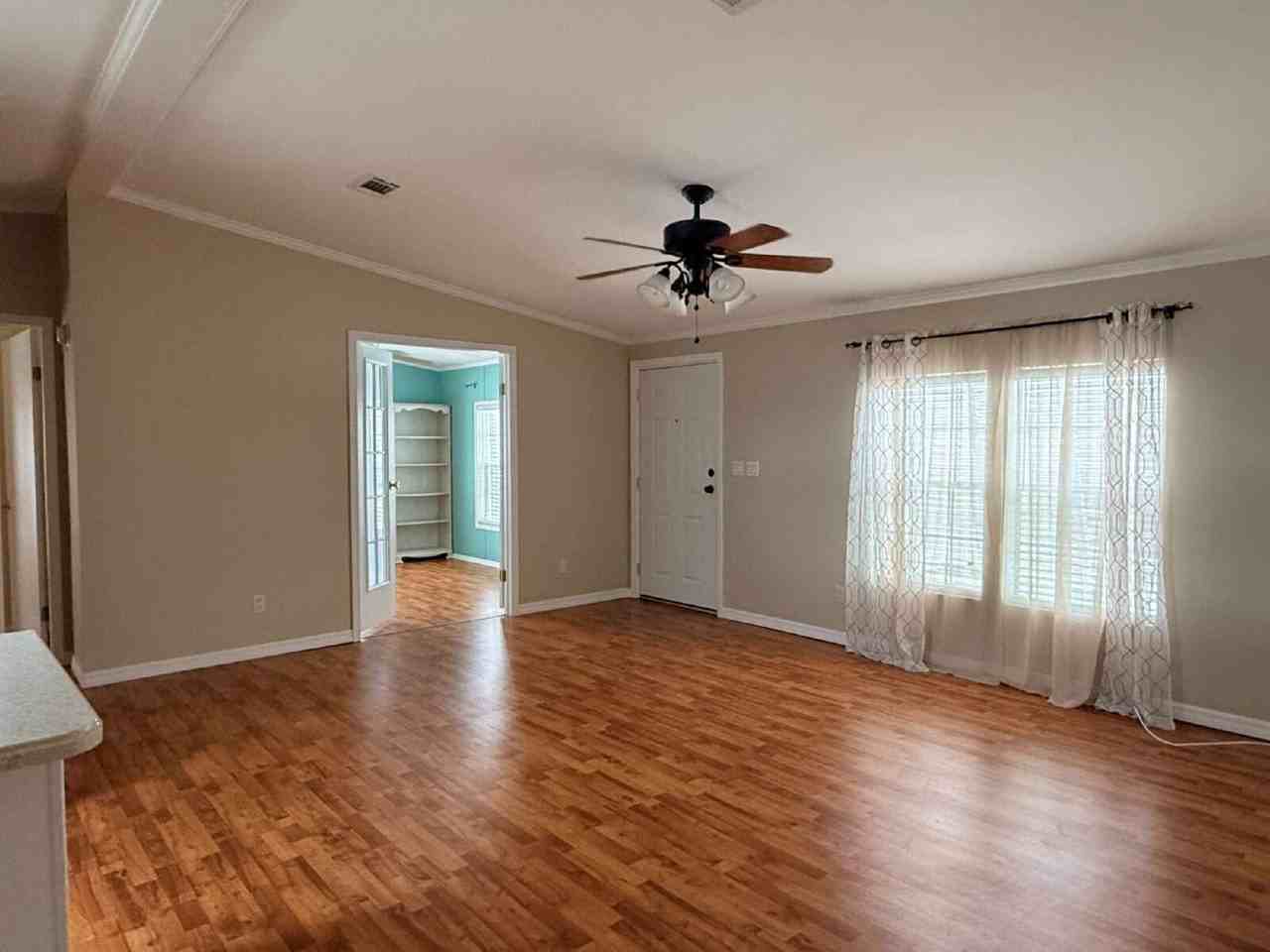 6 7th St W - Photo 2 of 35