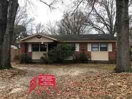 featured image of 1225 Berclair Rd