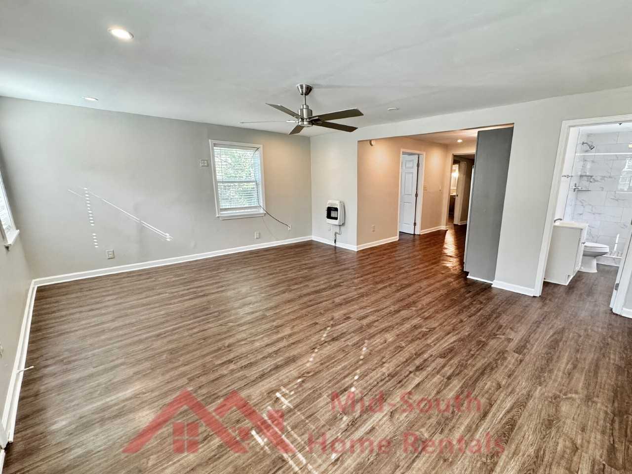 324 Harrell St - Photo 6 of 20