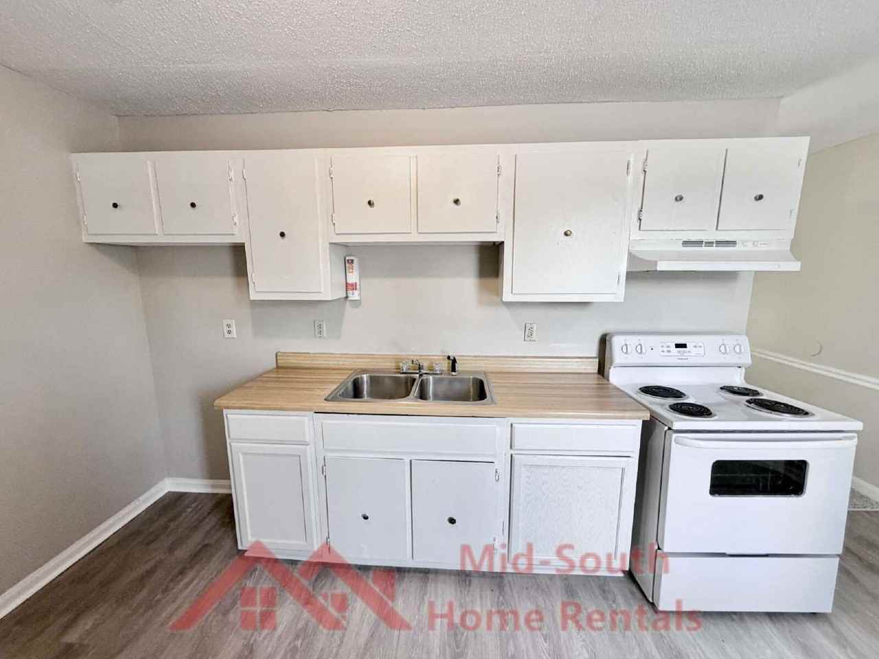 3899 Kerwin Dr - Photo 7 of 19