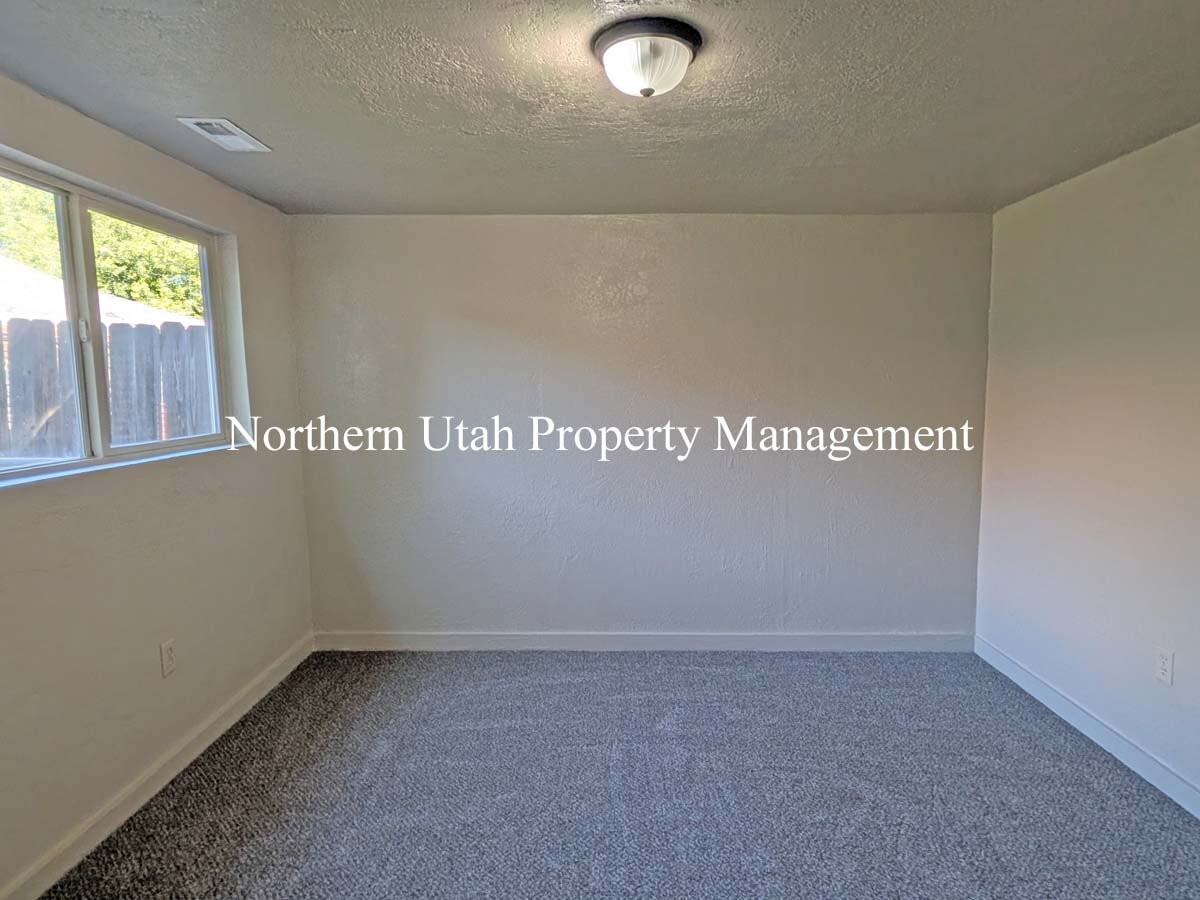 3506 Adams Ave - Photo 2 of 12
