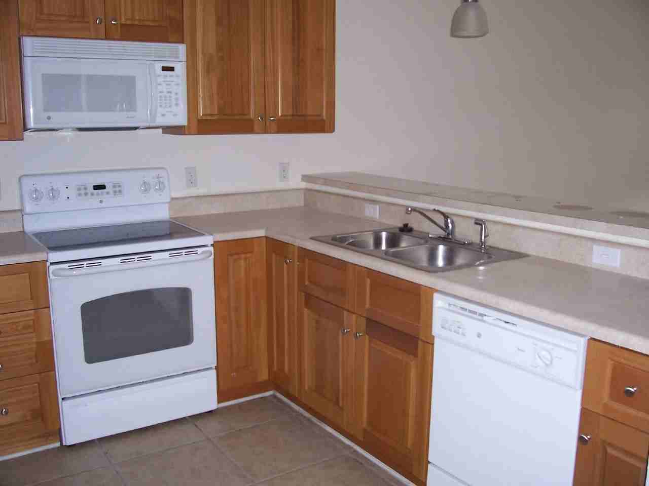 3228 Sugar Berry Way - Photo 3 of 6
