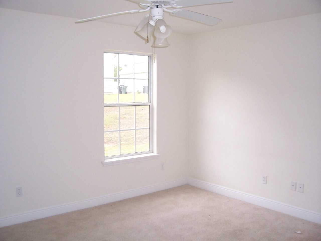 3228 Sugar Berry Way - Photo 4 of 6