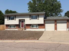 1395 Hiawatha Dr - Photo 1 of 1