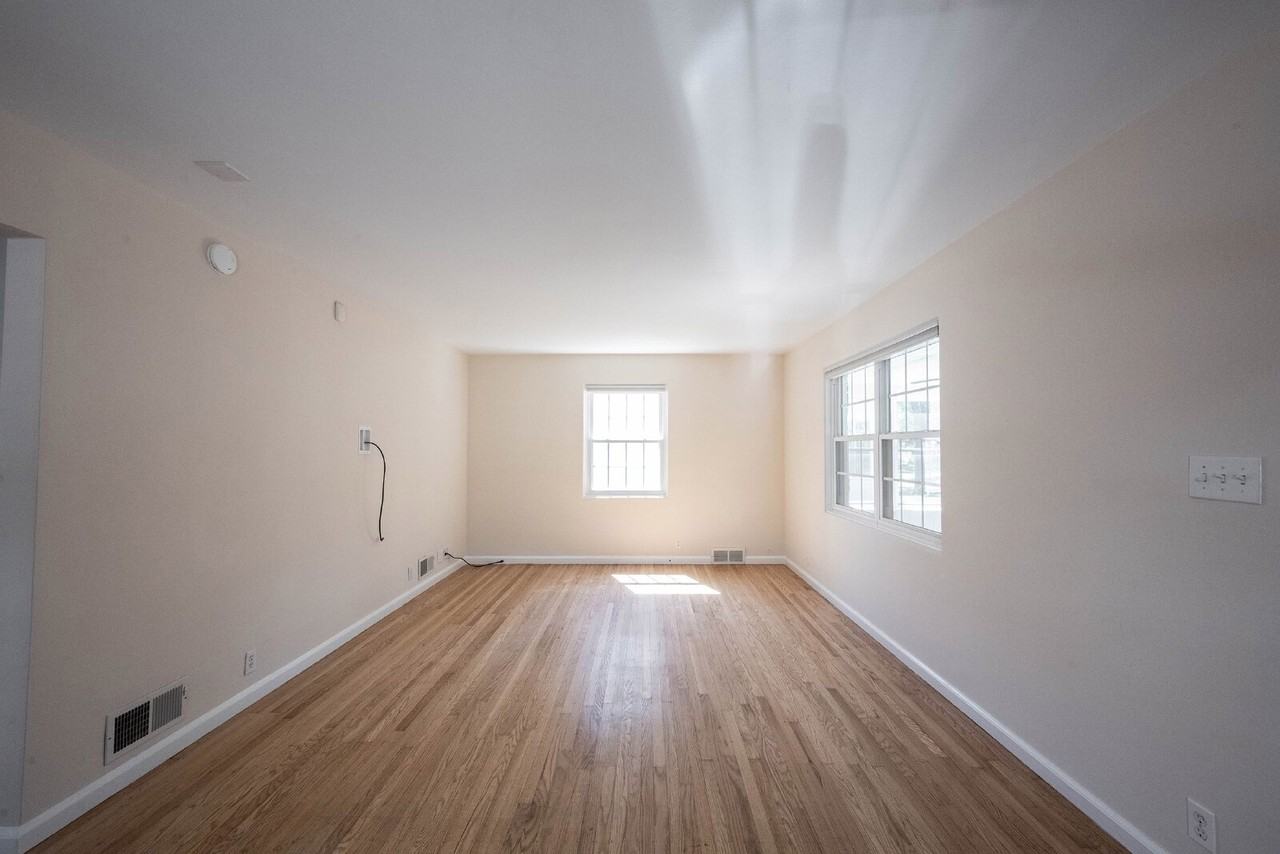6011 Haverford Ave - Photo 5 of 36