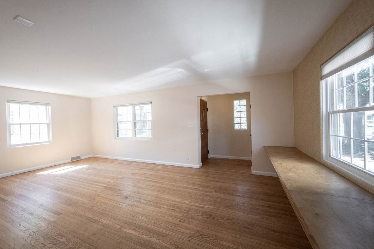 6011 Haverford Ave - Photo 6 of 36
